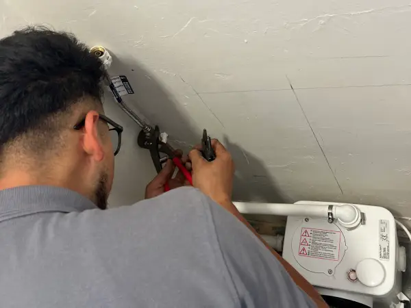 1.6-Toilet-Unblocking